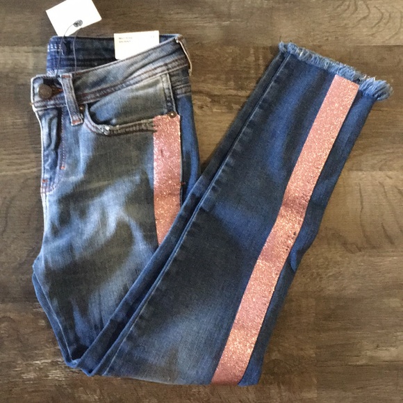 ❤️ Zara Raw Hem Pants - Picture 3 of 6